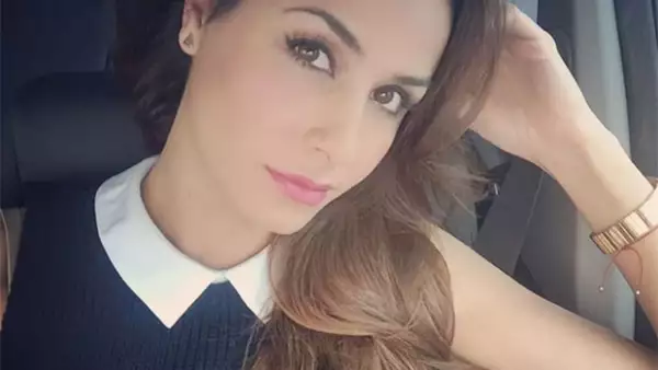 Gracias a esta fotografía los seguidores de la conductora la tacharon de descuidada.