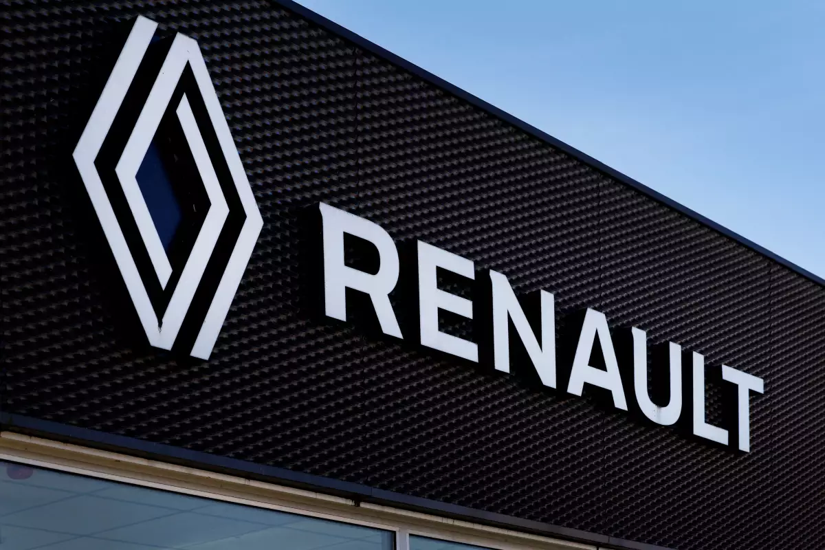 Renault borra permanentemente la comisión por apertura y reta al crédito automotriz