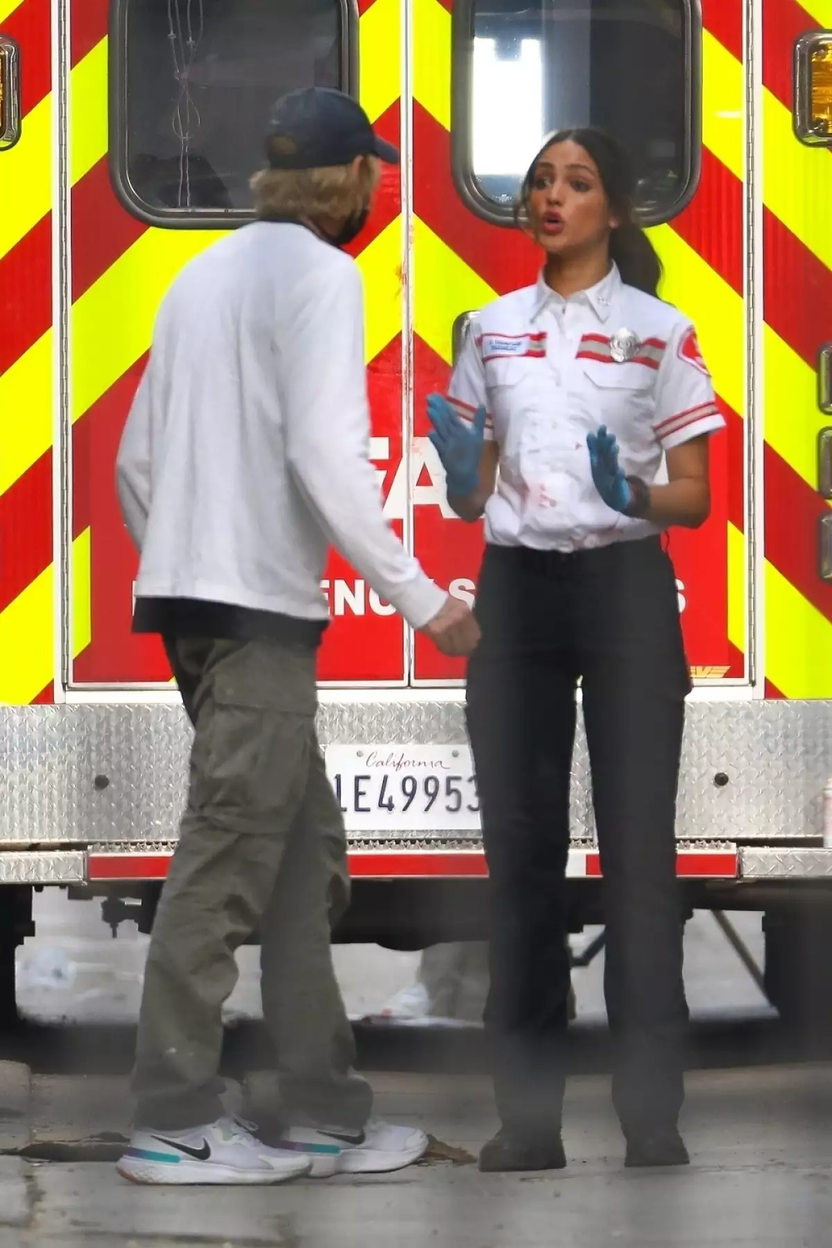 Michael Bay y Eiza Gonzalez