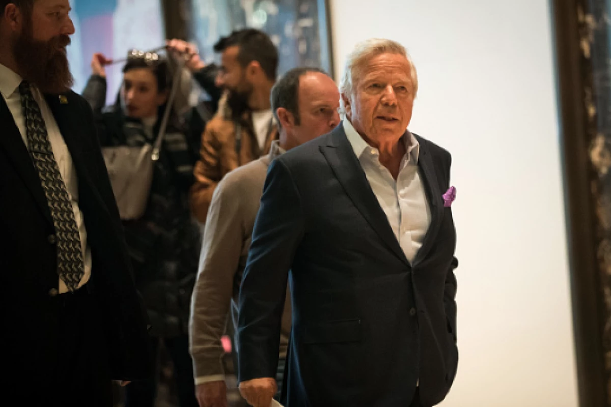 El presidente electo de EU se reúne con celebridades