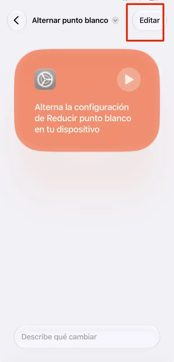 La imagen muestra la edición de un atajo en el iPhone.
