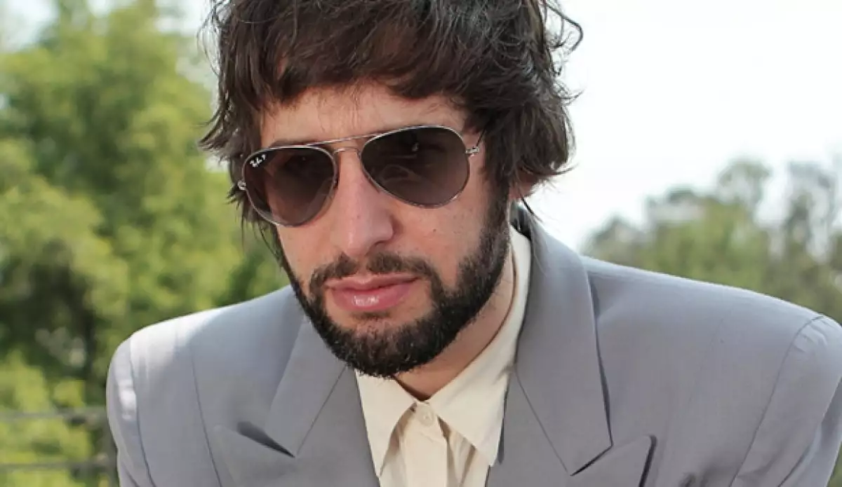 El cantante y músico hará un performance en el que dará fin a su personaje, para darle vida a otro, igual que lo hizo con El Ídolo.