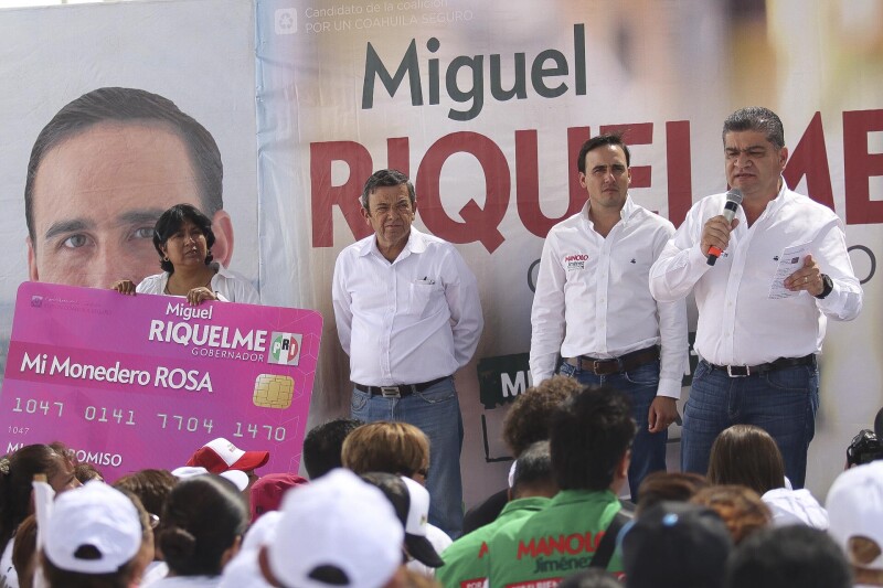 Monedero rosa