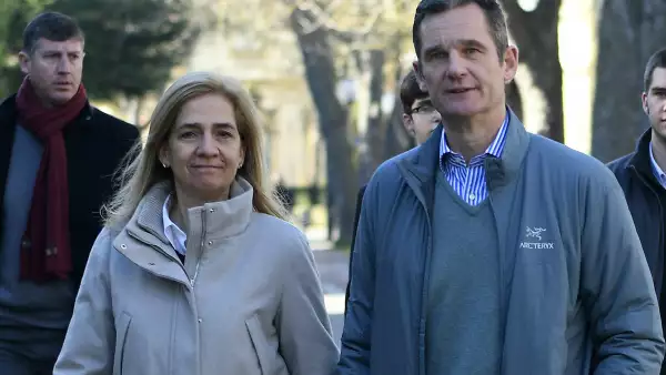 'Celebrity Sighting In Vitoria - December 25, 2019