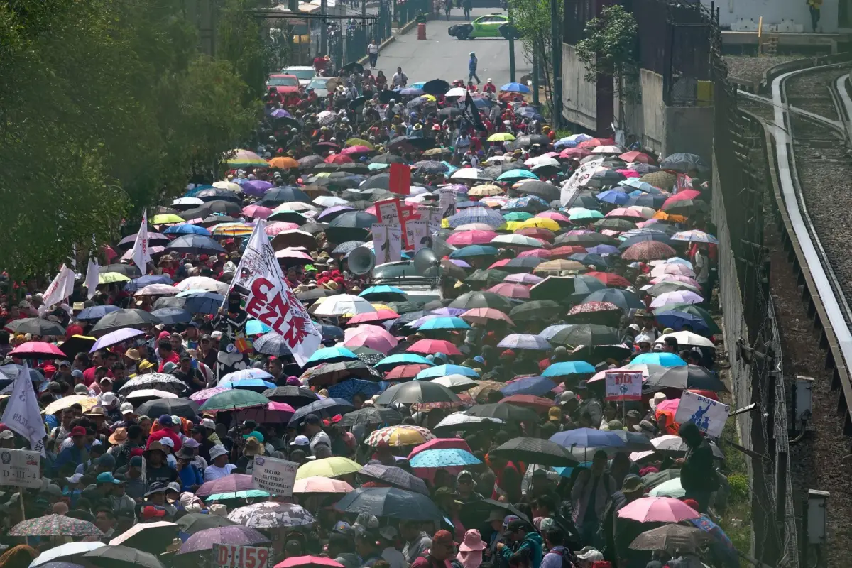 Bloqueo en el AICM de la CNTE: despliegan operativo en las terminales 1 y 2