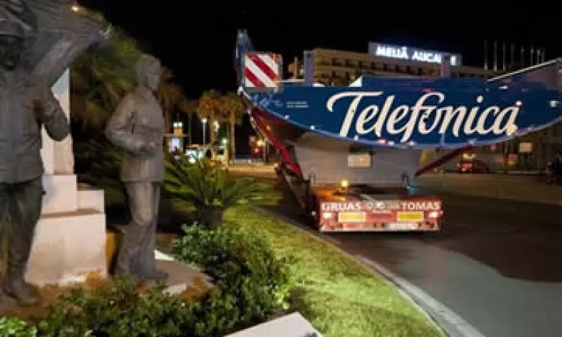 El Gobierno español también señaló desconocer cualquier plan de la compañía estadounidense por hacerse con el control de Telefónica. (Foto: AP)