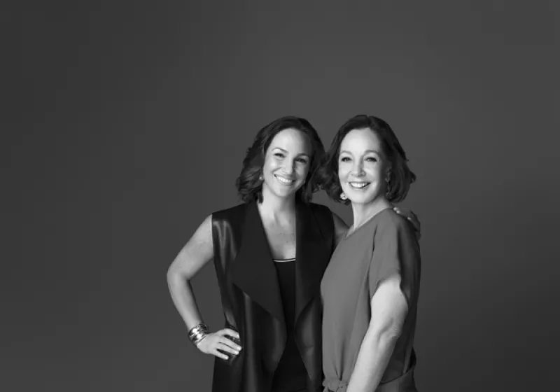 Saskia Niño de Rivera, Mariana Baños y Lourdes Berho celebran con el Palacio de Hierro el día de las madres compartiendo su compromiso por la sociedad.