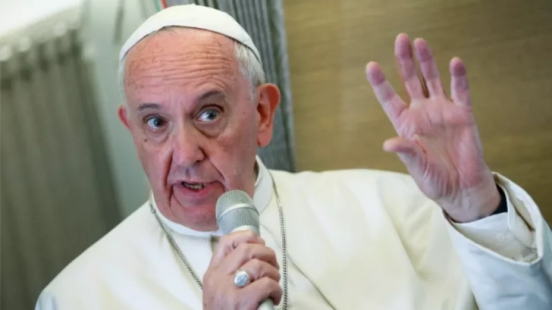 francisco avion papal