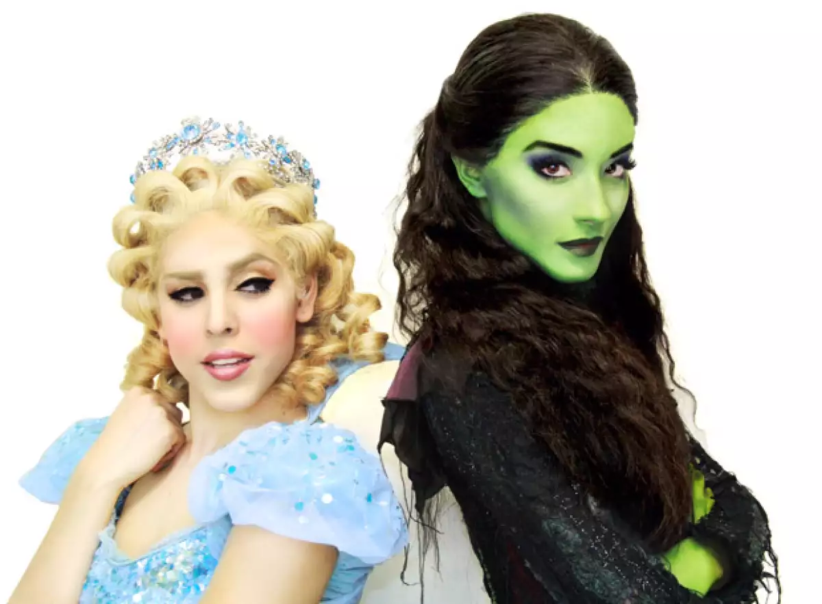 A dos años del estreno de Wicked el musical Ceci de la Cueva y Danna Paola nos comparte en exclusiva una foto inedita.