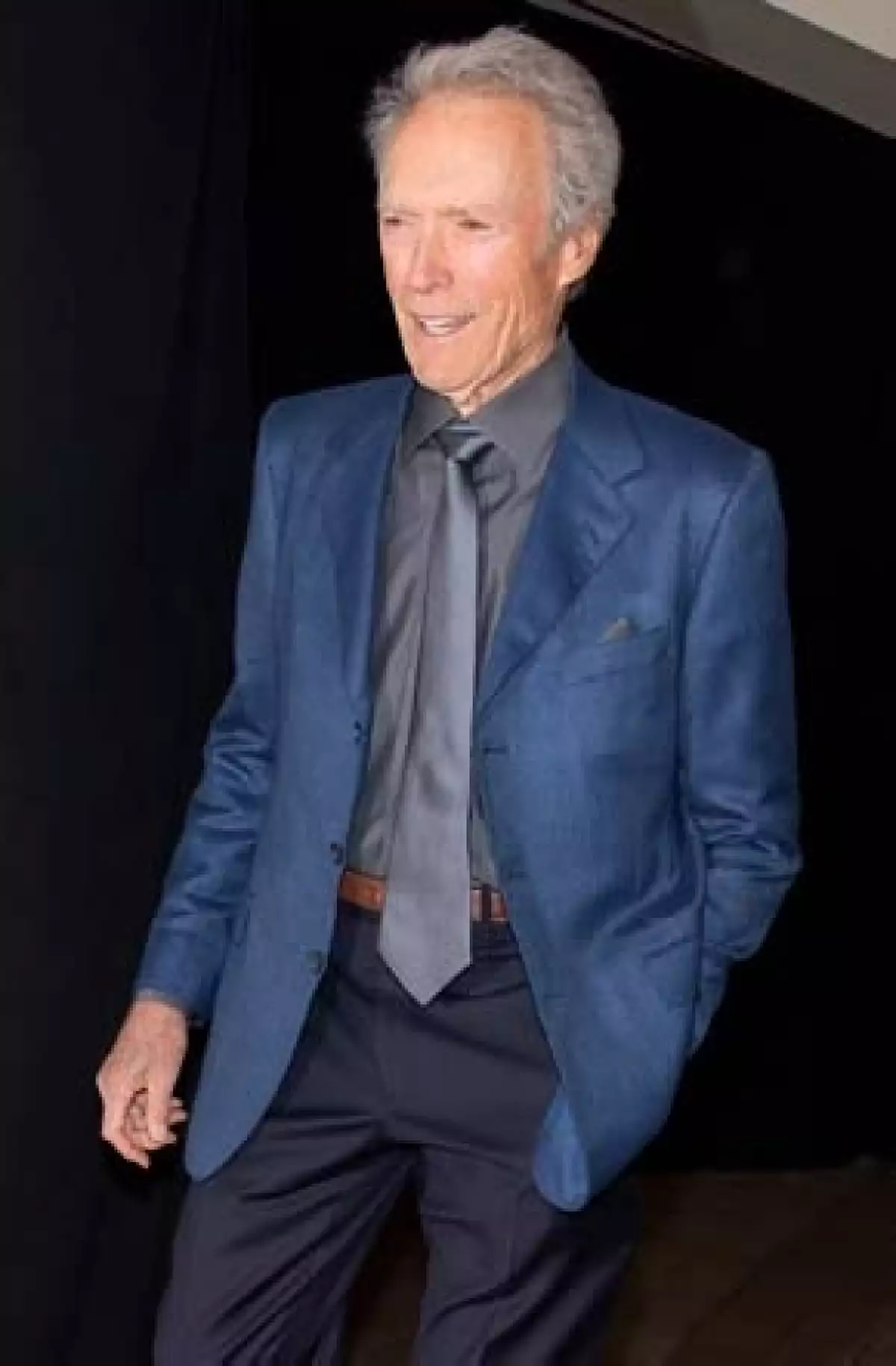 Durante un evento social, una persona que estaba a lado suyo comenzó a ahogarse con comida, por lo que el actor reaccionó rápidamente, aplicando la famosa maniobra de Heimlich.