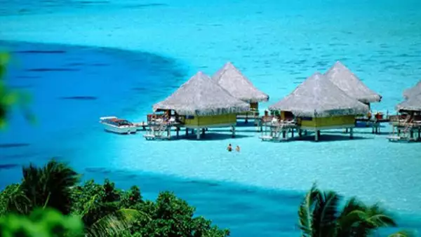 Si cuentas con un gran presupuesto para tu viaje de bodas, en este artículo te presentamos los 10 mejores destinos de playa.