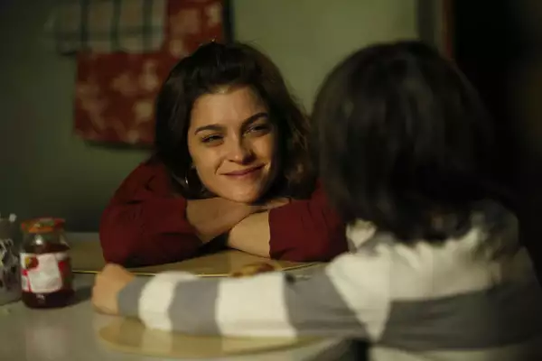 Irene Azuela también celebra su nominación al Ariel gracias a la cinta Las Oscuras Primaveras.