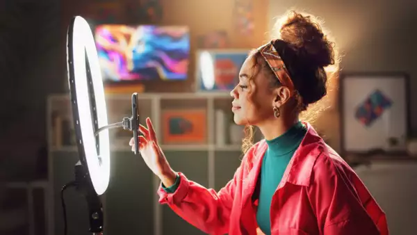 Los youtubers ya no sólo crean contenido, ahora son considerados "startups de Hollywood"