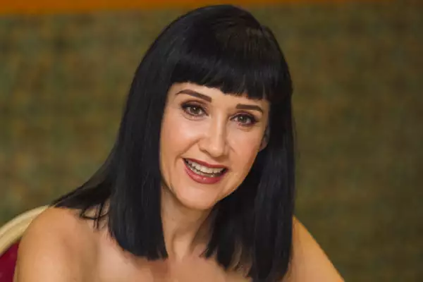 Afortunadamente, la cantante no sufrió ningún percance.