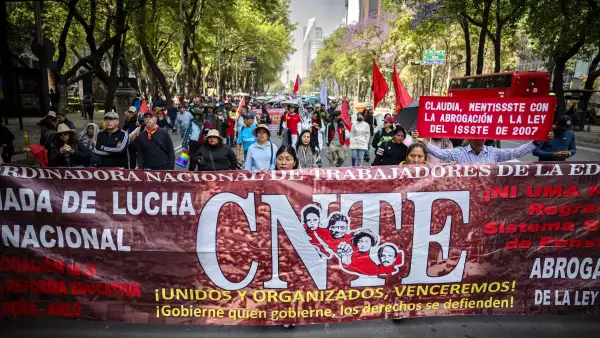 Marcha de la CNTE