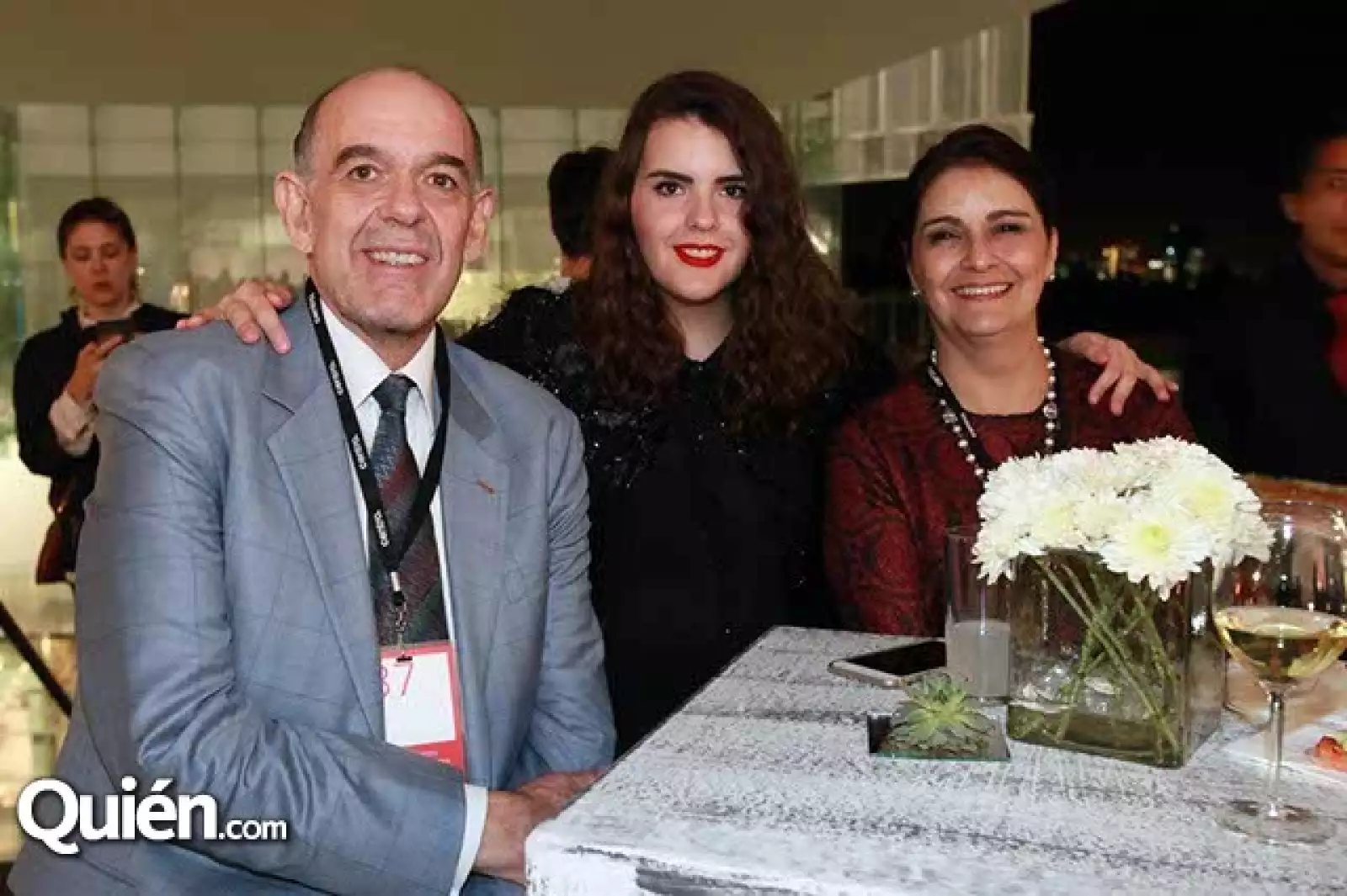 Javier,Cecilia y Cecilia Amigo