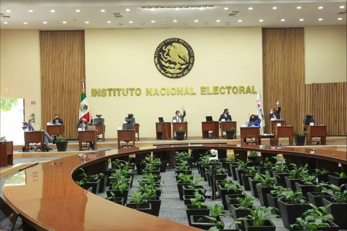 Aspectos de la Sesión Extraordinaria del Consejo General del INE.