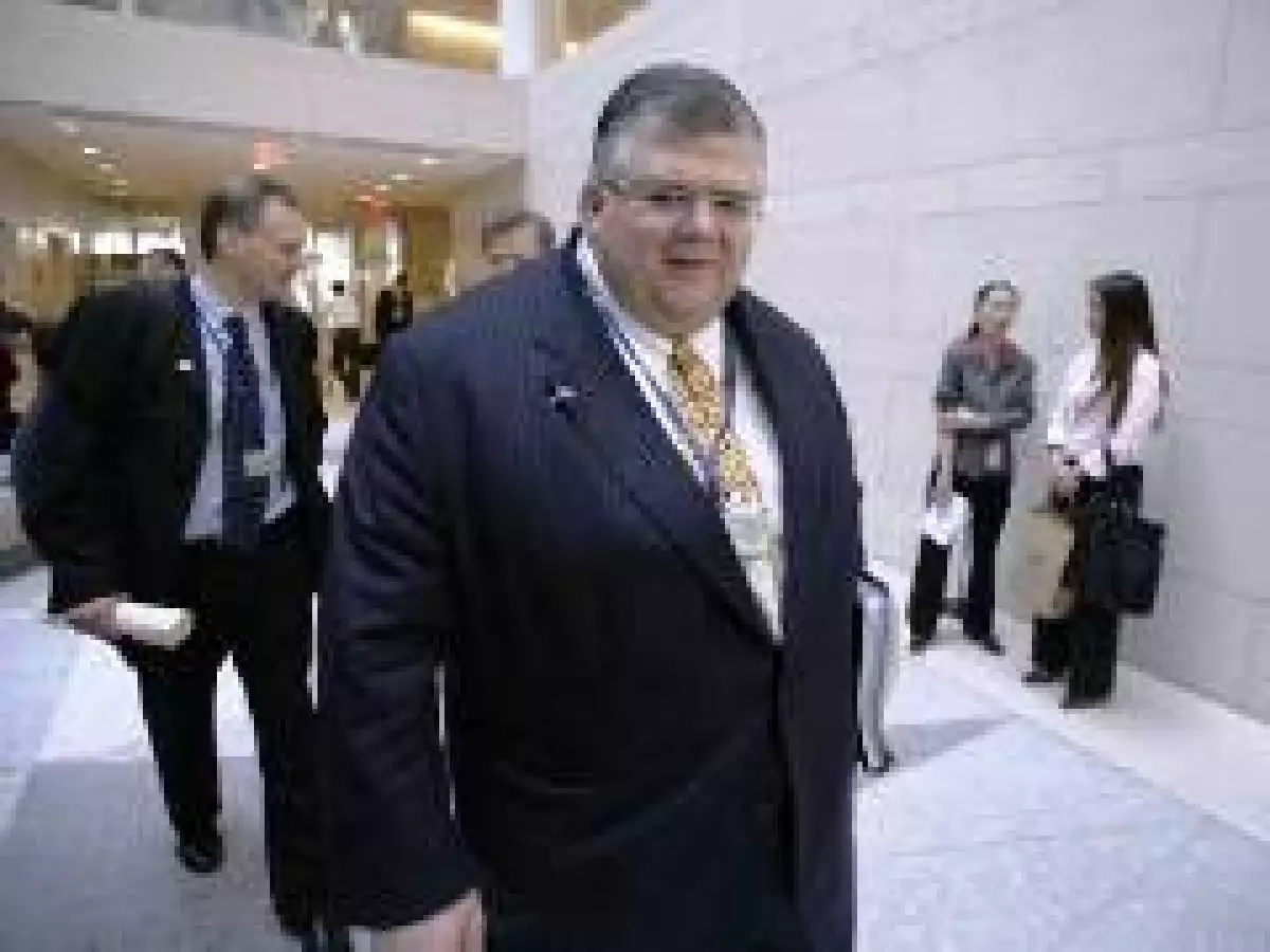 El secretario de Hacienda dijo que el sistema bancario puede sorpotar los efectos de la epidemia de influenza. (Foto: Reuters)