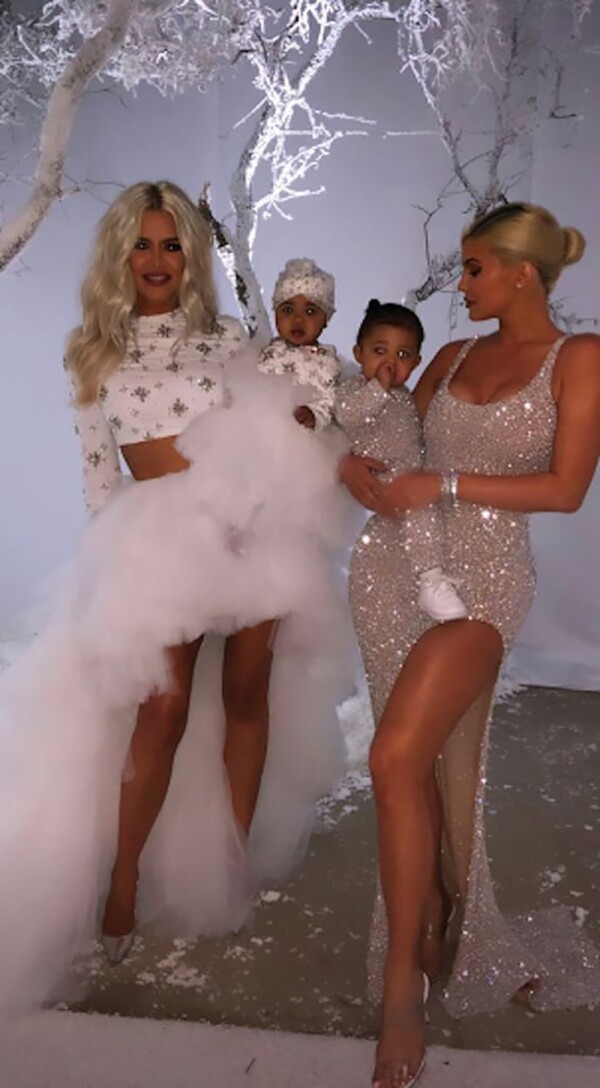 kardashian_fiesta_navidad_3