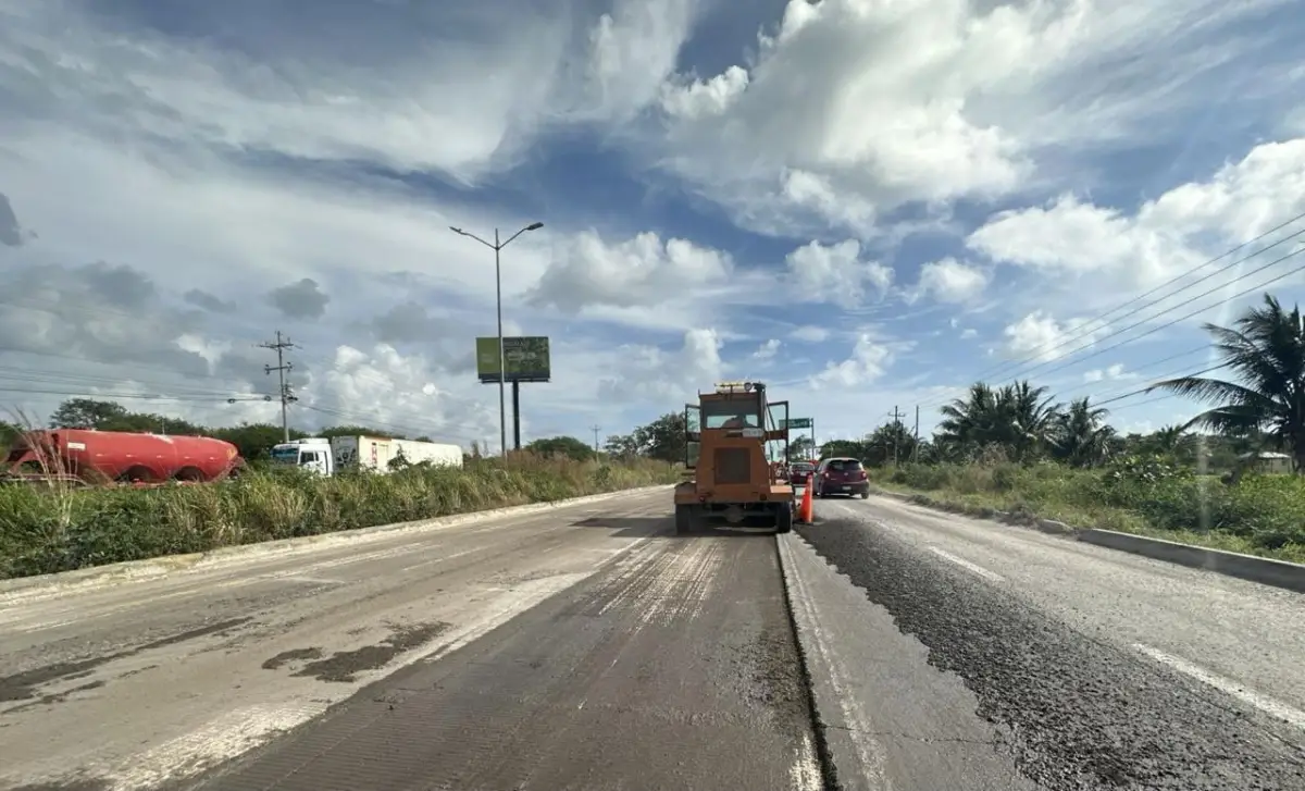 La SICT tendrá su propia maquinaria para el Bachetón en carreteras y así ahorrar dinero 