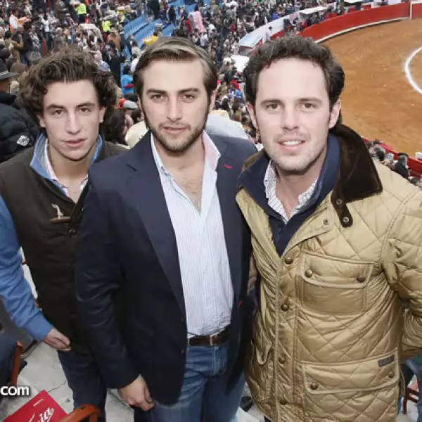 Gerardo Uribe,Diego Barroso,Julio Uribe