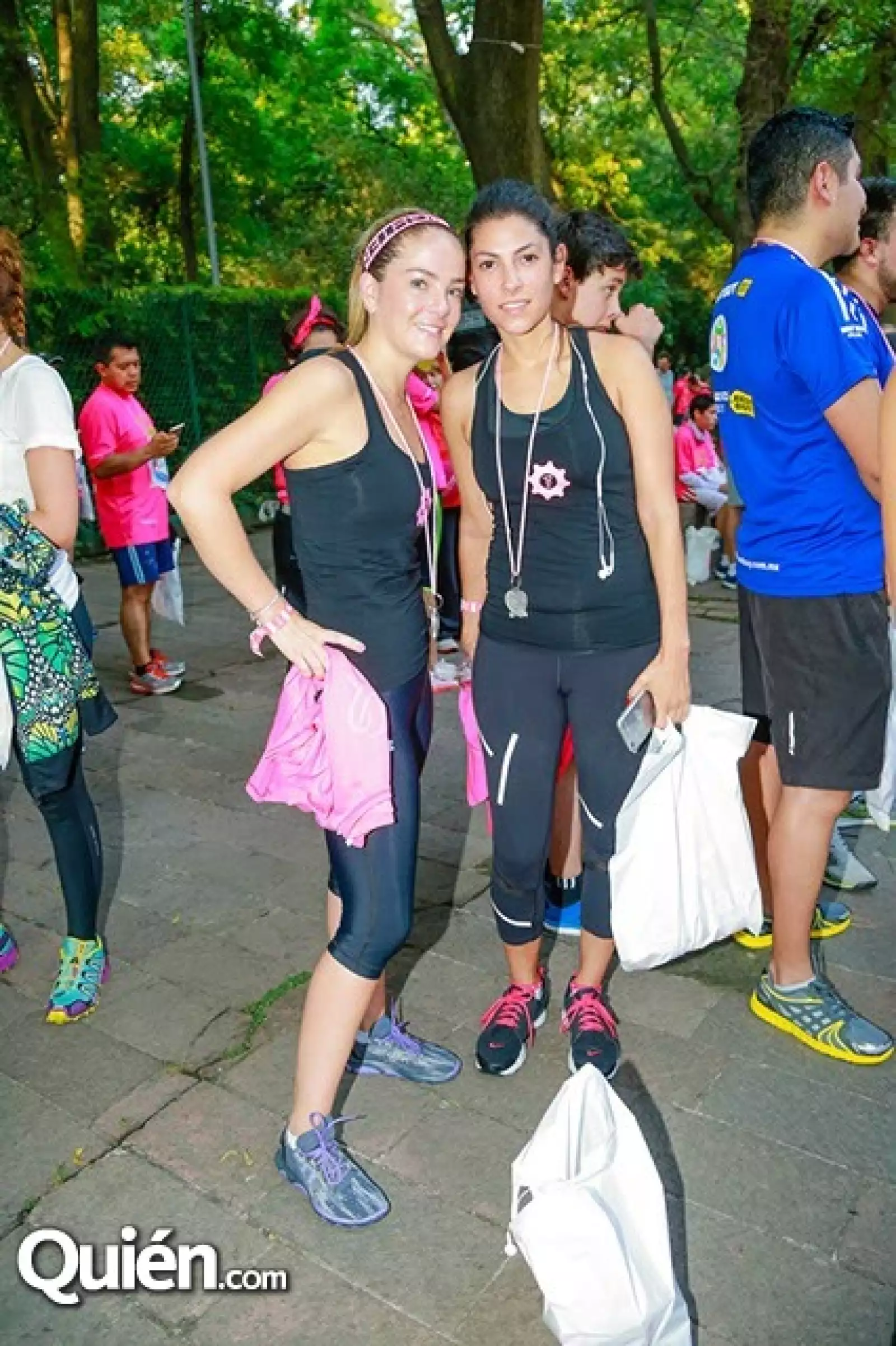 Anahí Olea y Sylvana Beltrones