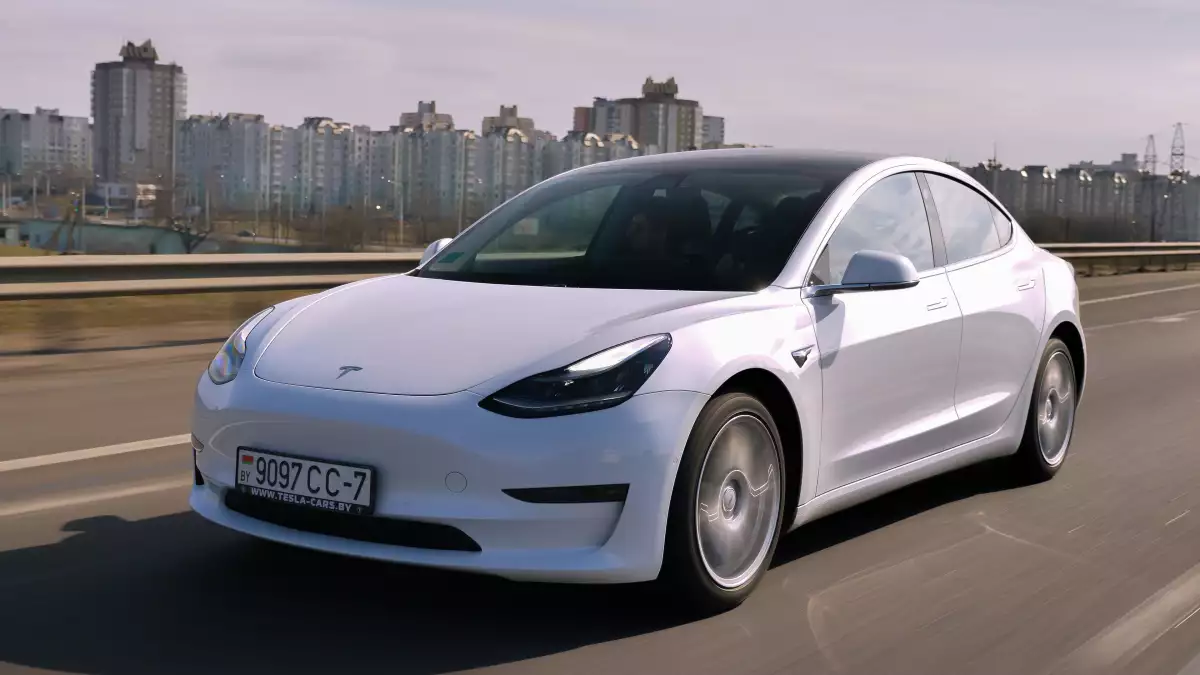 Model 3, el auto eléctrico de Tesla, del empresario Elon Musk. (iStock)