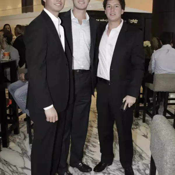 Mauricio Amodio,Alejandro Fernández,Daniel Amodio