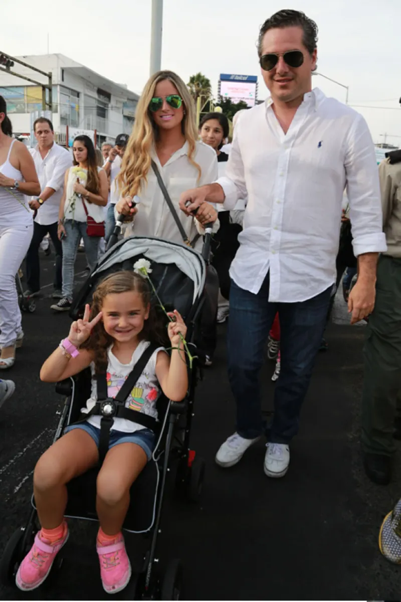 El comediante publicó consejos para todo aquel que quiera conquistarlo como suegro, aunque actualmente el corazón de su hija está ocupado por Mauricio Ochmann, quien parece ser de su total agrado.
