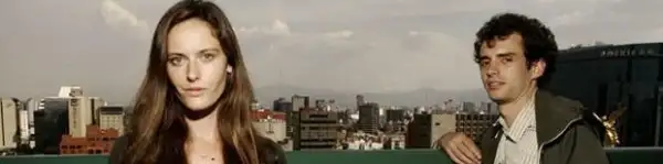 Jonás nos recibió junto con su novia, Eireann Harper, en una exclusiva suite del hotel María Isabel Sheraton.