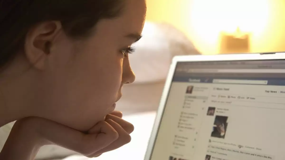 Facebook menores niños internet