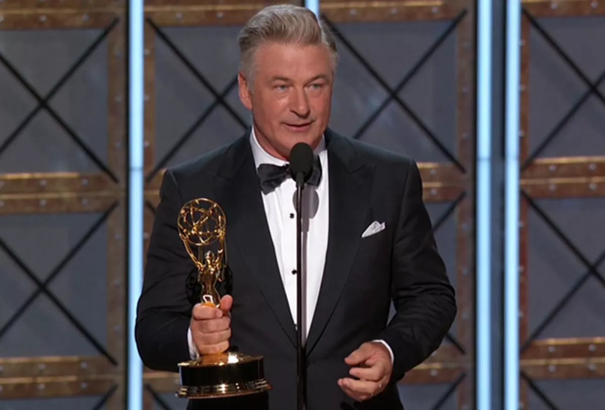 Alec Baldwin gana Emmy 