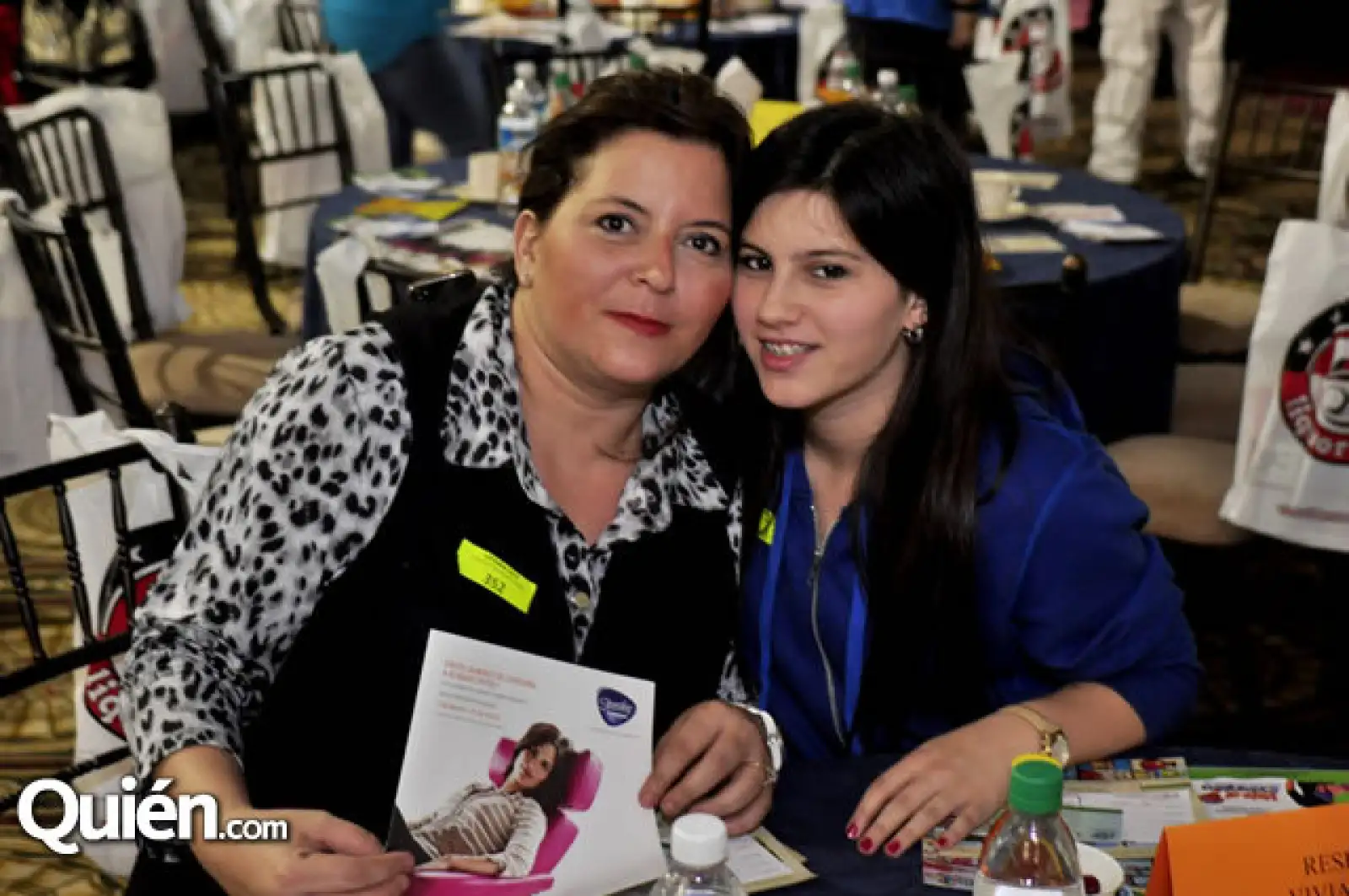 Claudia Zablah de Pérez y Paola Pérez Zablah