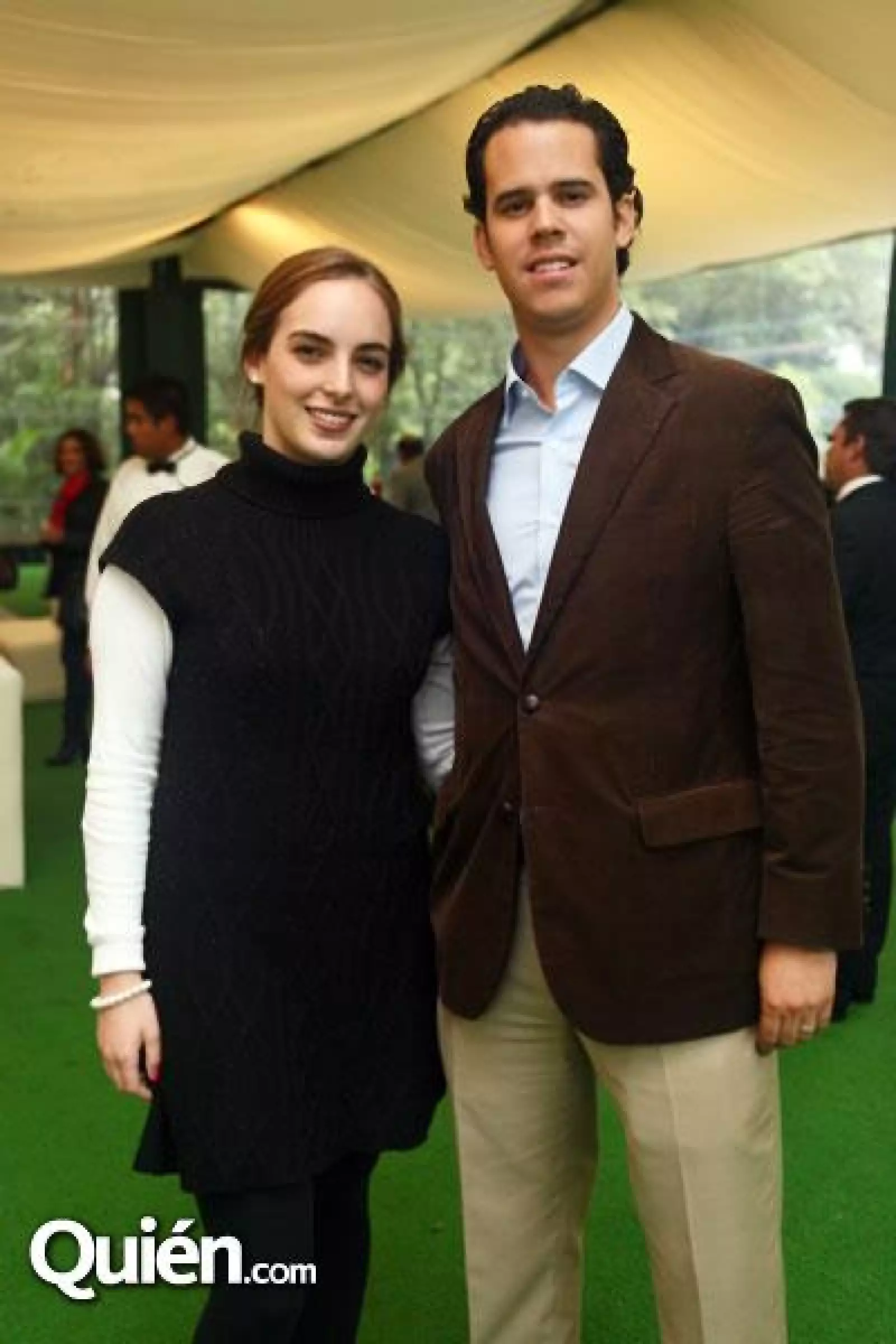 Regina Pieck,Diego Durán