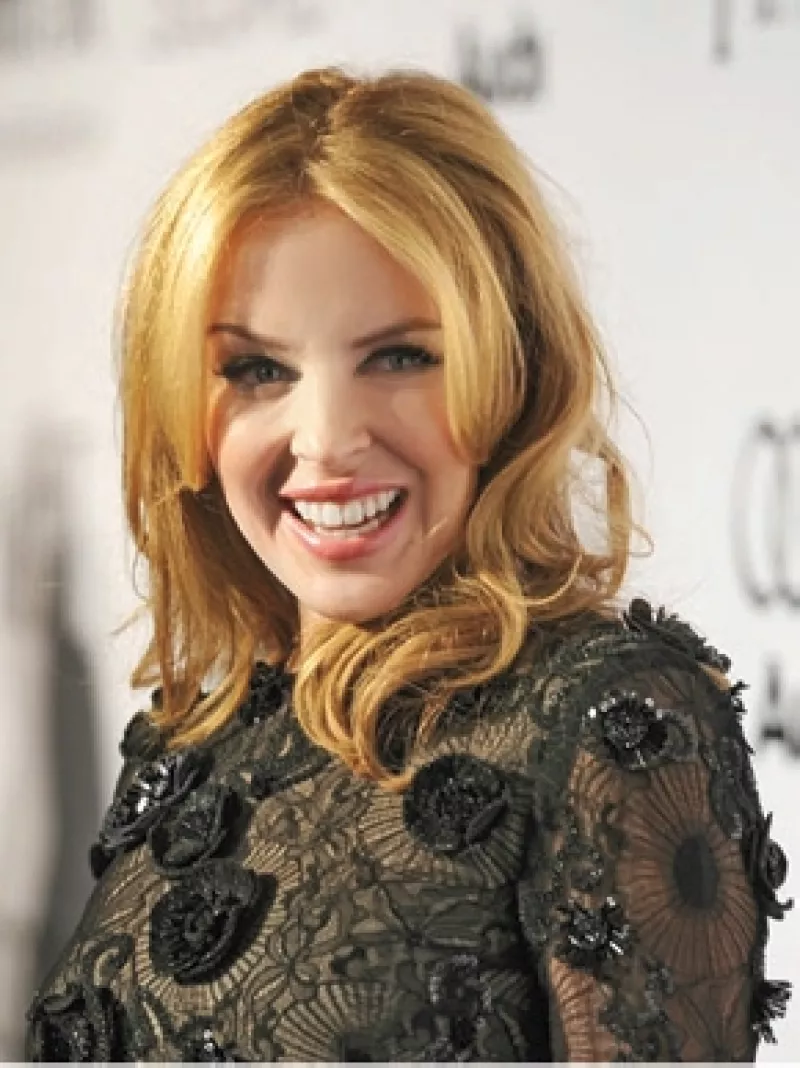 En su visita a México, Kylie Minogue se confesó con la revista Quién en una divertida plática, en donde podremos conocerla mejor.