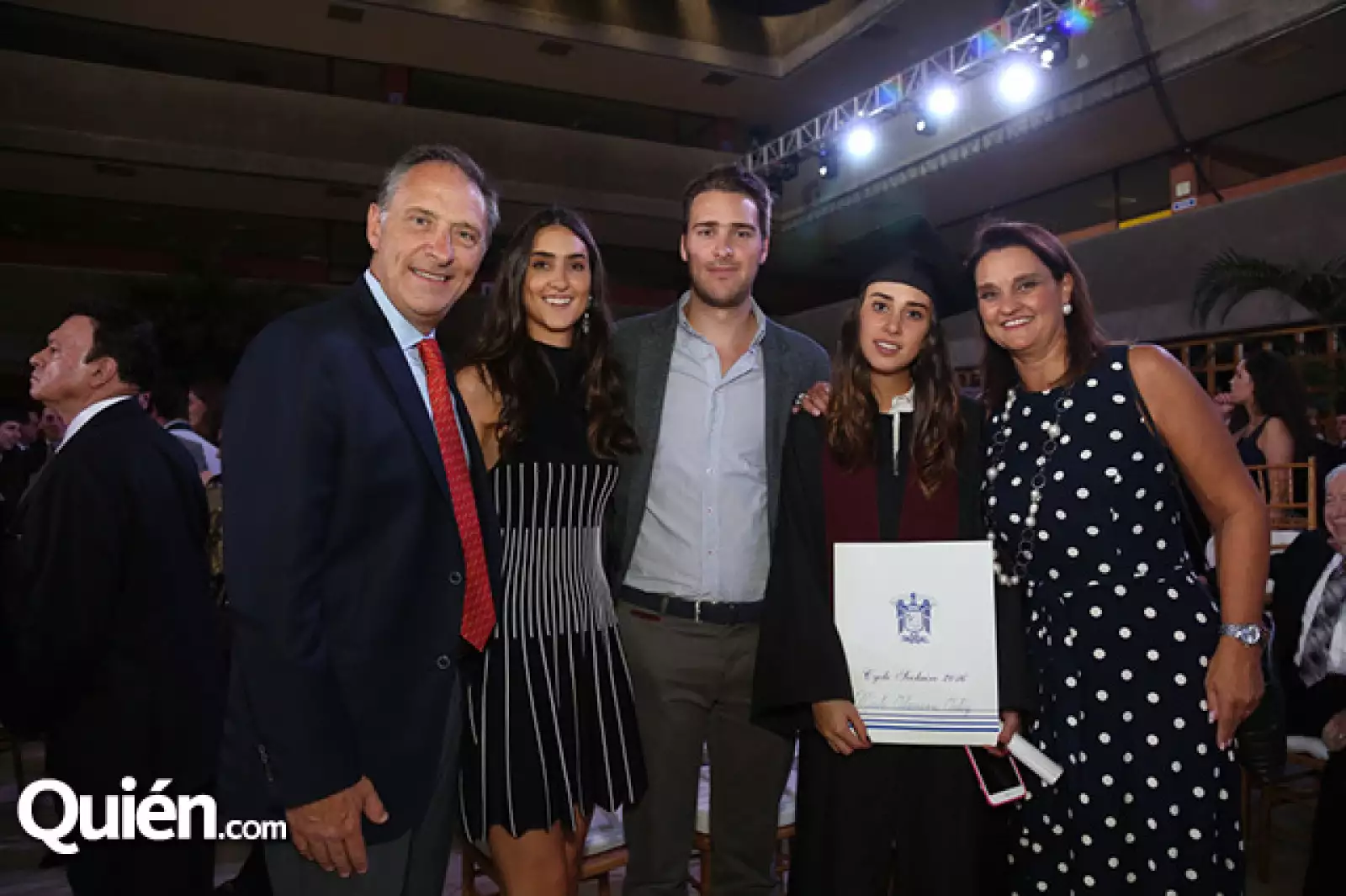 Juan Carlos, Ana María, Juan Carlos, Maite y Ana Olavarri