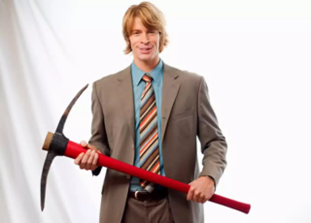 Los encuestados dijeron que tener un teléfono inteligente los ayuda a realizar mejor sus tareas. (Foto: Jupiter Images)