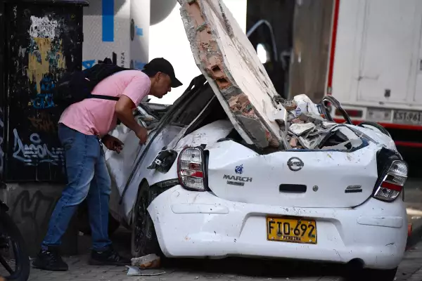 carro-afectado-sismo-colombia