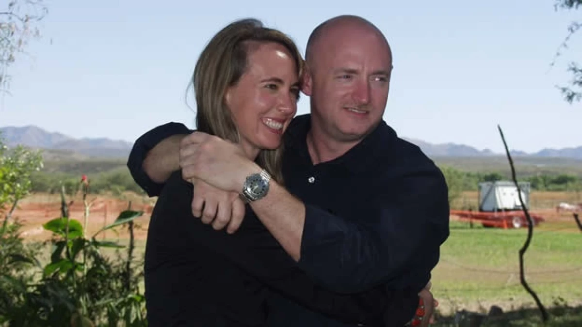 kelly-giffords