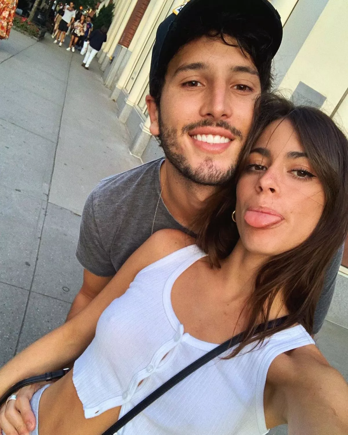 sebastian-yatra-tini-stoessel.jpg