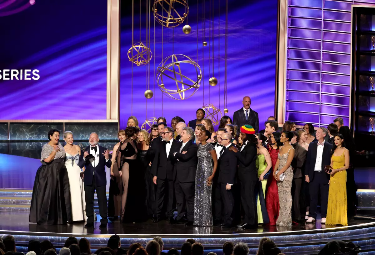 The Pitt fue galardonada como mejor serie de drama de los Premios Emmy 2025