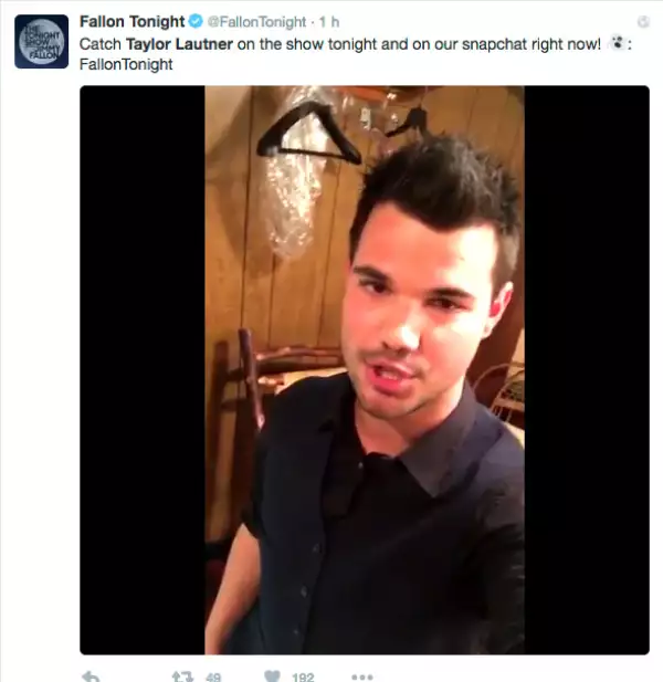 Sin embargo la contrapostura está en el reciente post de Jimmy Fallon.