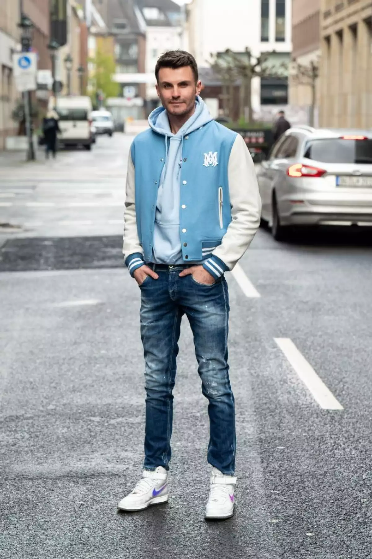 Look de jeans y hoody