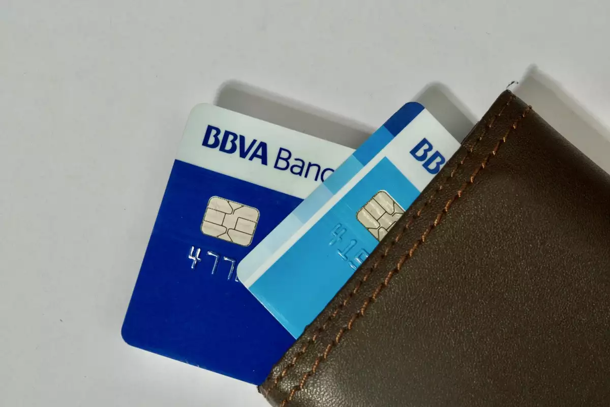 Cancelación masiva de cuentas BBVA: ¿a quiénes afecta?