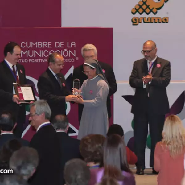 Tristan Canales,José Manuel Aguirre Gómez,Felipe Calderón,Cecilia Lee,Francisco Aguirre