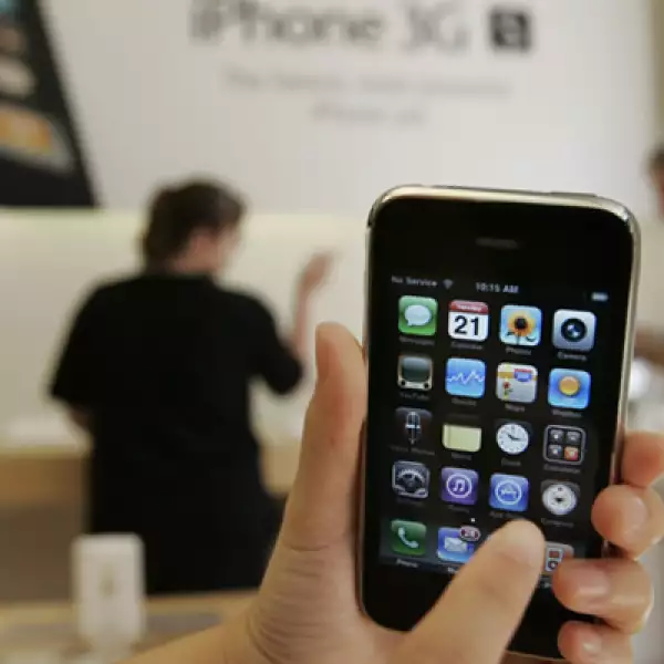 Llega el nuevo iphone a una porción de Latinoamérica distribuido por América Móvil (Telcel) y gradualmente saldrá en toda la región latina.