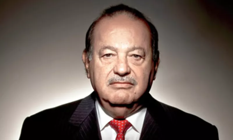 Slim consideró que es necesario invertir entre 250,000 y 300,000 millones de dólares al año. (Foto: Bloomberg)