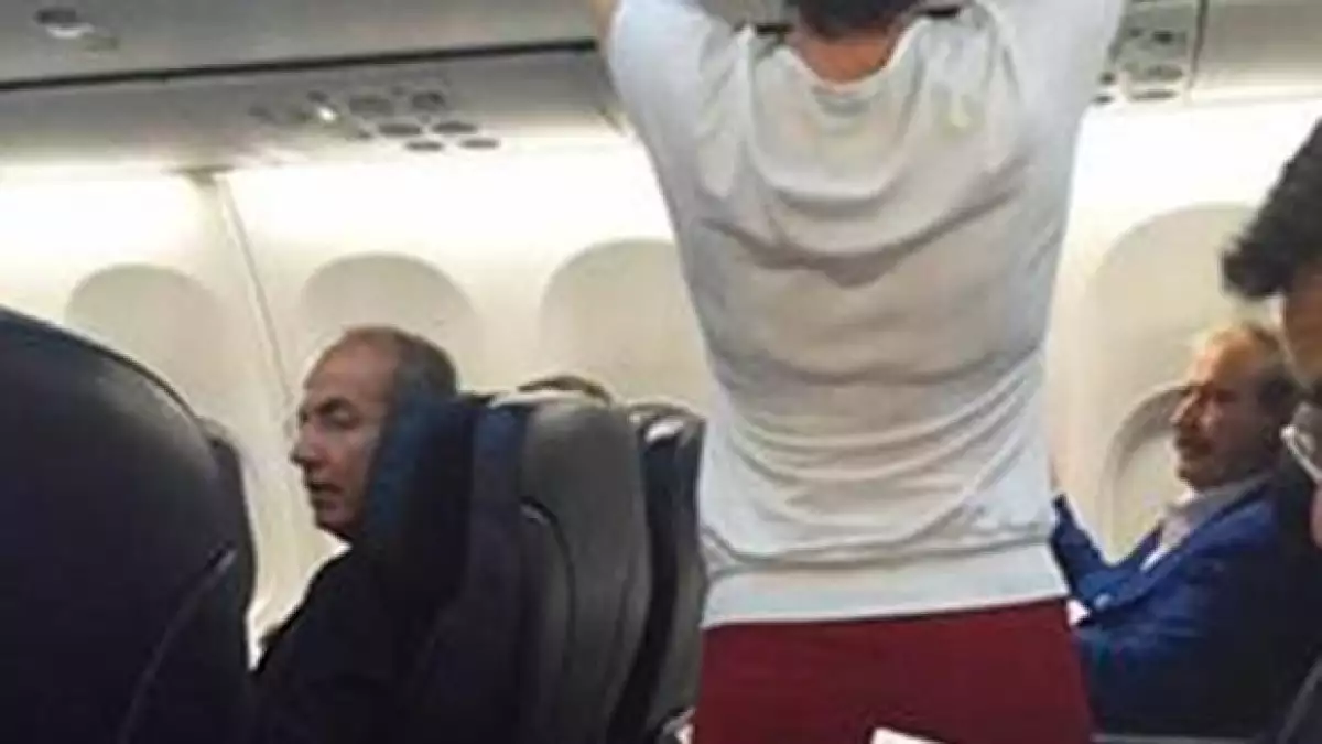 Los expresidentes mexicanos viajaron juntos por casualidad, sólo a una fila de distancia, durante un vuelo proveniente de Miami.
