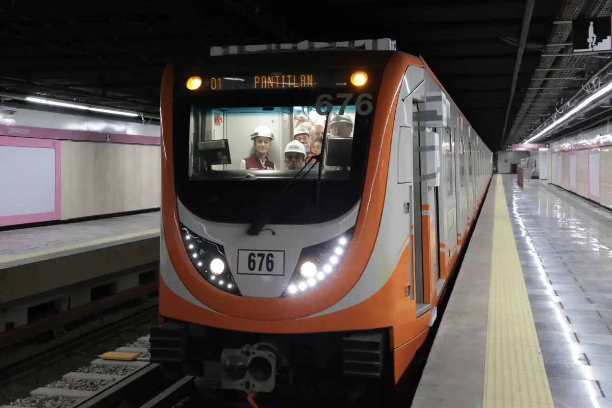 Sheinbaum Recorrido Tren NM 16-4