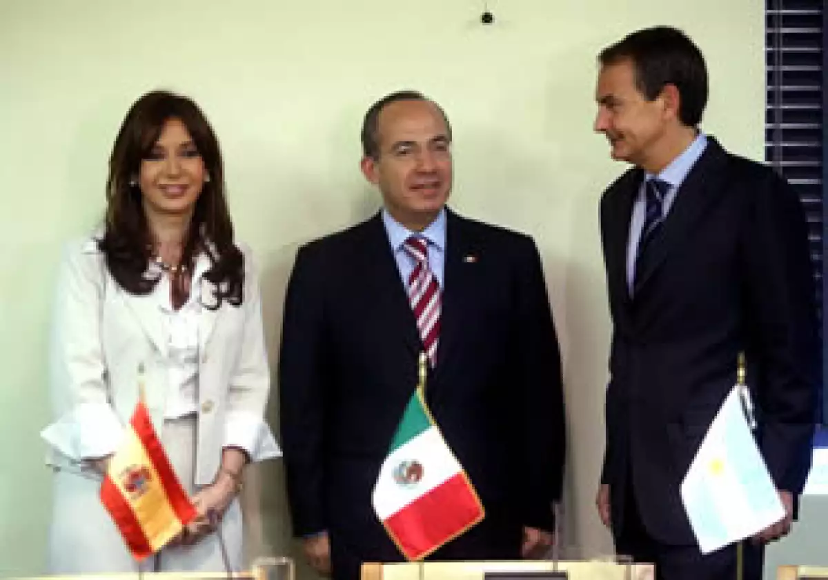 Antes de su discurso ante el Consejo de Seguridad de Naciones Unidas, Calderó se reunió con sus similares de Argentina, Cristina Fernández de Kichner; y España, José Luis Rodríguez Zapatero. (Foto: NTX)